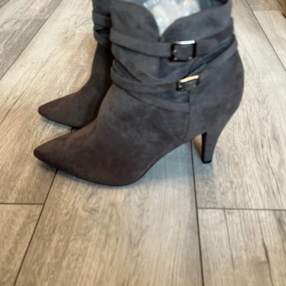 City Chic Dark Gray Heeled Boots